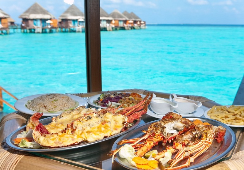 Thưởng thức BBQ hải sản tươi ngon